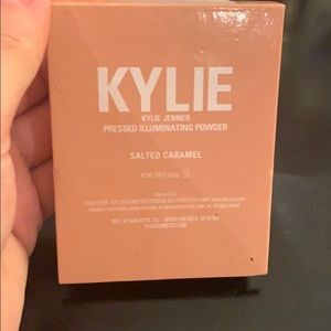 100% authentic kylie highlighter